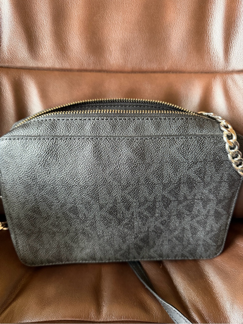 Michael Kors Black Crossbody with Silver-tone Chain and strap NWOT - Picture 3 of 8